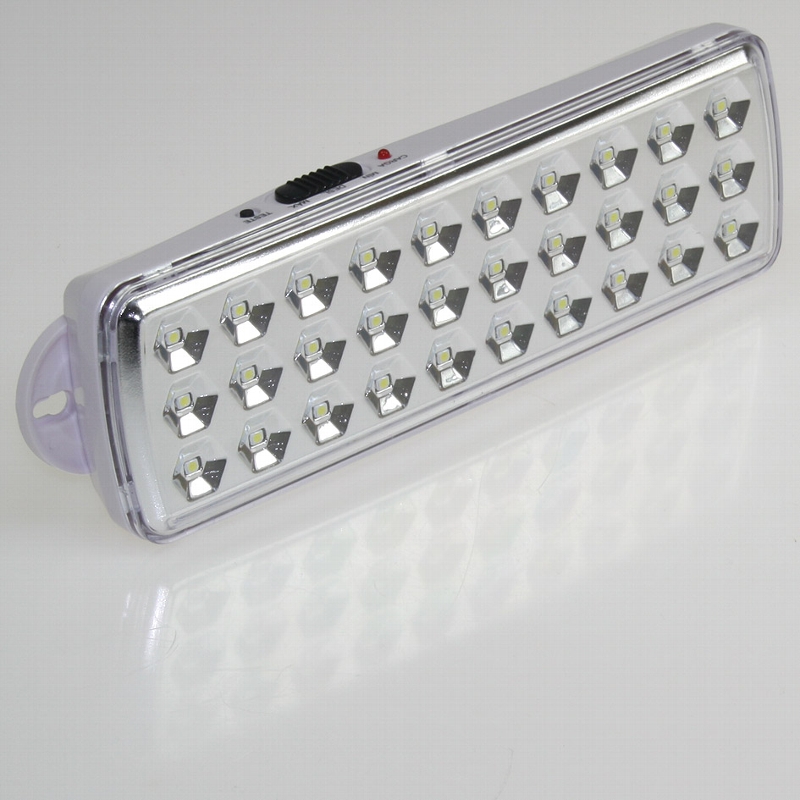 LED Akku Notleuchte Notbeleuchtung Sicherheitsleuchte Mit 30 LED's ...